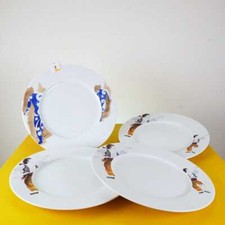 piatti piani in porcellana di