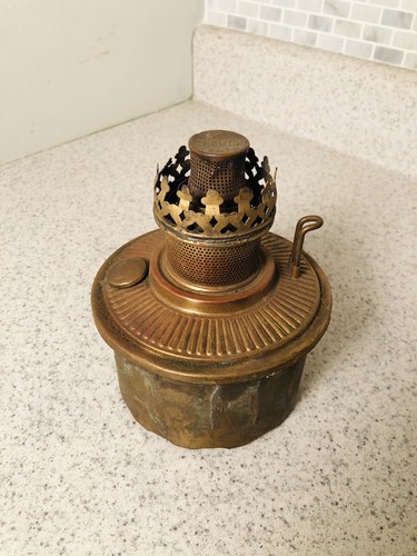 Antique kerosene oil lamp - antique,