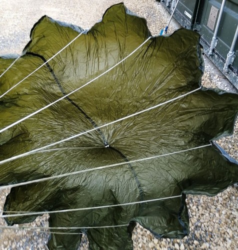 British army drogue parachute - british,
