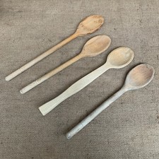 Cucchiai rustici in legno -