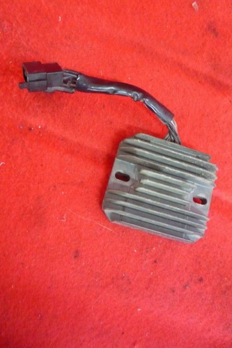 Regolatore tensione suzuki - tensione,
