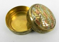 Antico piccolo portapillole in ottone vintage rotondo scatoletta d'epoca dorato