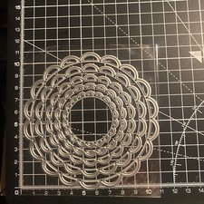 5 fustelle in metallo con