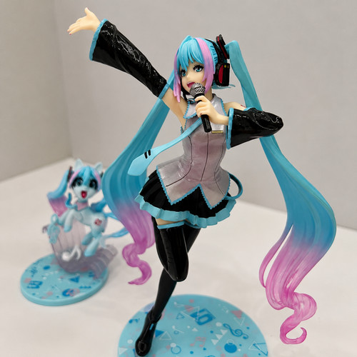 Hatsune miku feat action - miku,