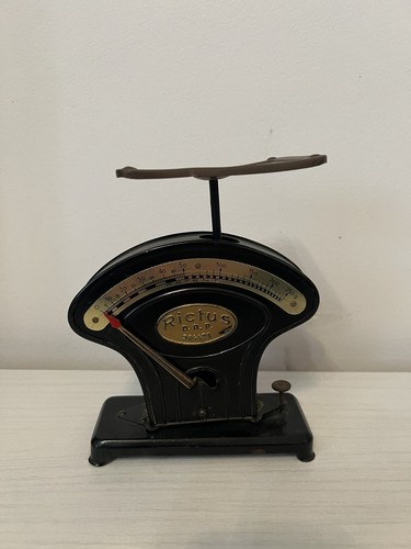 Antica bilancia pesa lettere