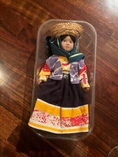 Bambola Di Porcellana Collezione Dal Mondo Fabbri Editori