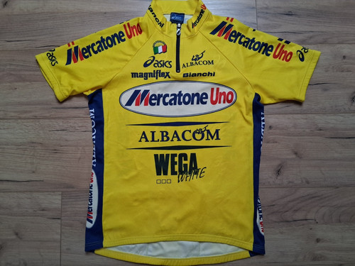Mercatone uno asics ciclismo - mercatone,