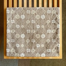 Federa per cuscino modello cerchio Eames • tessuto maharam • 17x17 pollici • MCM