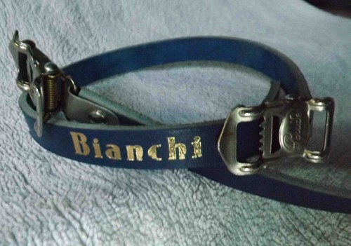 Cinghie ferma piedi bianchi - ferma,