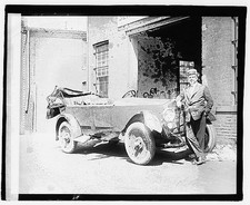 Foto 1921 uomo appoggiato - foto:1921,