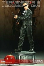 STATUA TERMINATOR T-800