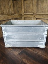 CASSA VINTAGE IN ALLUMINIO