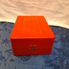 SCHEDARIO IN METALLO ROSSO