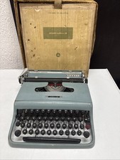 OLIVETTI LETTERA 22  Con CUSTODIA ORIGINALE PER MACCHINA DA SCRIVERE VINTAGE