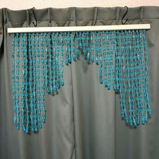 Tenda con perline retrò