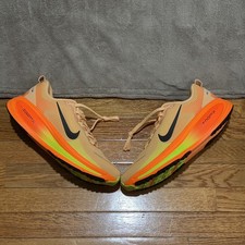 Nike Vomero 18 arancione verde