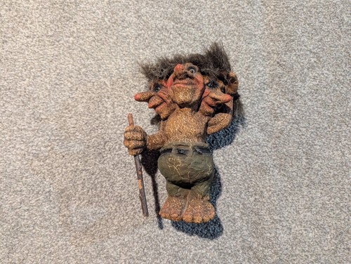 Vintage nyform troll figure - troll,