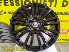 4 Cerchi in Lega 22 Pollici