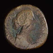 Faustina II Diva AE Sesterzio