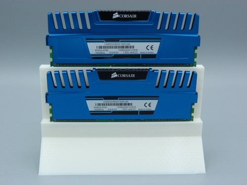 4gb corsair vengeance - 2x,
