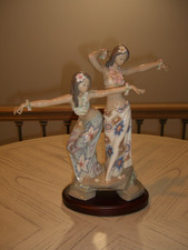 Lladro Tahitian / Hawaiian