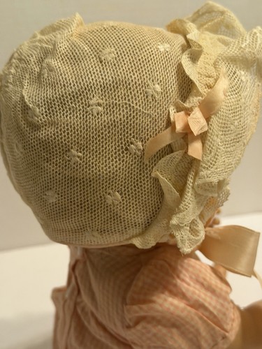 Bambola vintage con vestito - , e