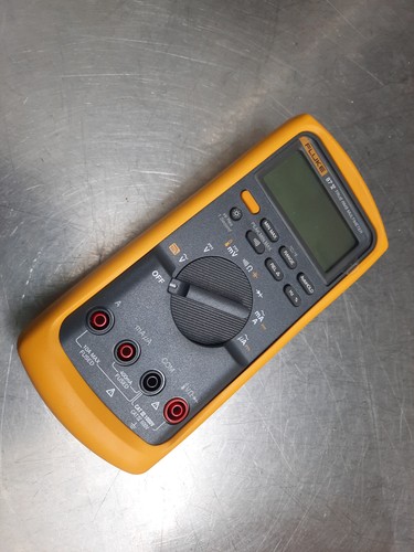 Multimetro digitale fluke v - multimetro,