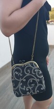 BORSA ELEGANTE TESSUTO DAMASCATO CHIUSURA CLIC CLAC CM 20X20