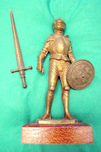 Statuina guerriero - di,