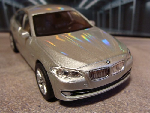 Modellino auto bmw 535i - bmw,