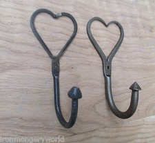 Gancio appendiabiti stile shaker vintage a forma di cuore forgiato a mano fabbro