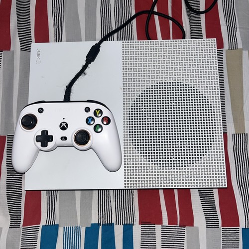Xbox one console - xbox, s