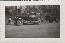 Foto, auto con rimorchio