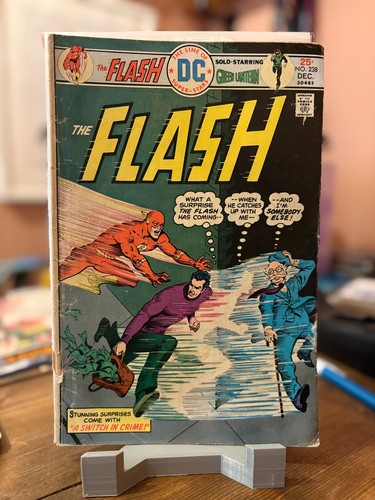 The flash 238 - 1975, green