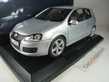 VOLKSWAGEN GOLF GTI V PIRELLI