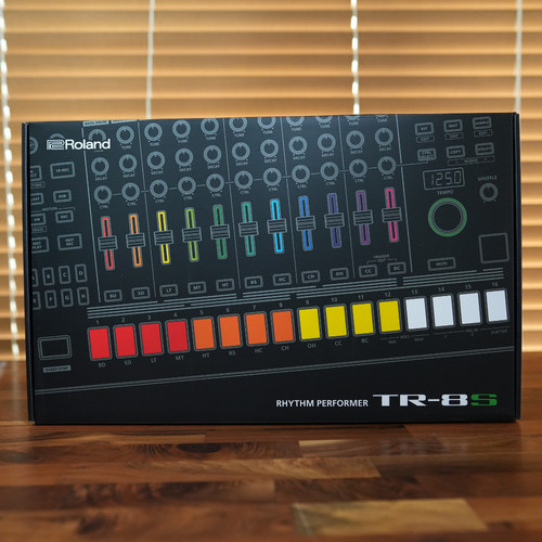 Roland aira serie rhythm - aira,