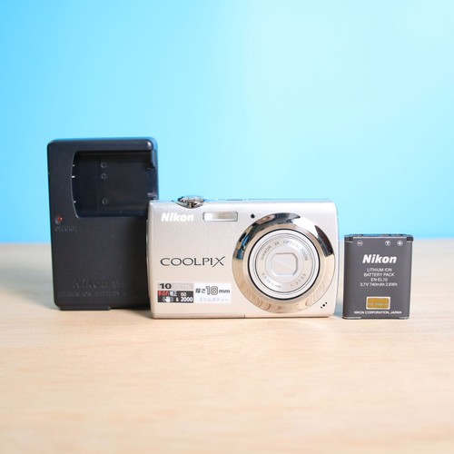 Nikon coolpix s220 silver - coolpix,