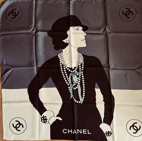Magnifique foulard chanel - , "