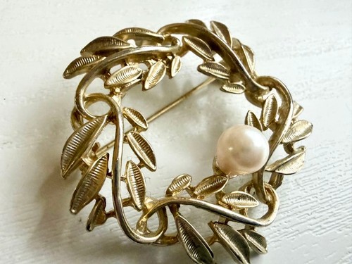 Spilla vintage con - , corona