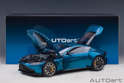 Autoart aston martin - 1:18,