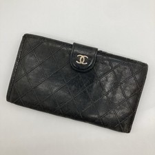 CHANEL Bicolor Matelasse Coco