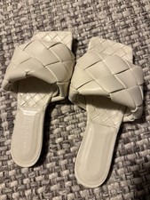 Scivoli piatti Bottega Veneta