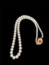 Collana In Corallo Bianco 