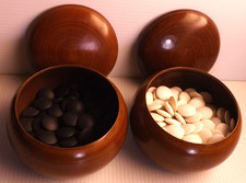 Set gioco GOBAN vintage anni 60 GO Stones in Clam-Shell Bowls bianco 171/nero 113