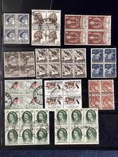 11 blocchi di francobolli