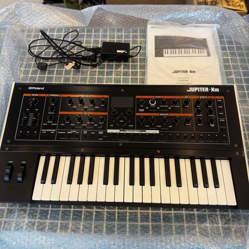 Roland jupiter - roland, jupiter-xm