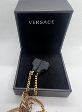 Versace Collana Unisex Metal  new with labels in Gold Porta Cuffie Versace Logo