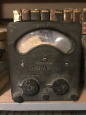 MISURATORE UNIVERSAL AVOMETER in bachelite anni '20
