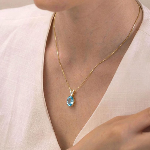 Collana con ciondolo topazio