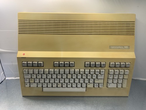 Commodore 128
